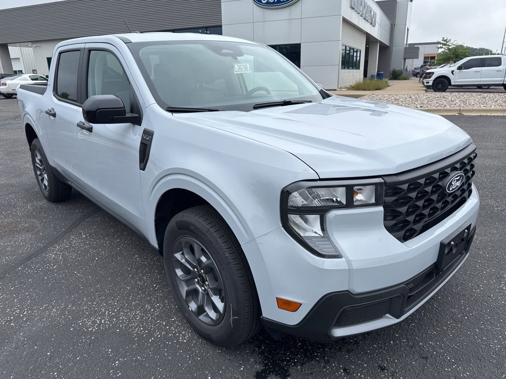 New 2025 Ford Maverick XLT w/ XLT Luxury Package image 19