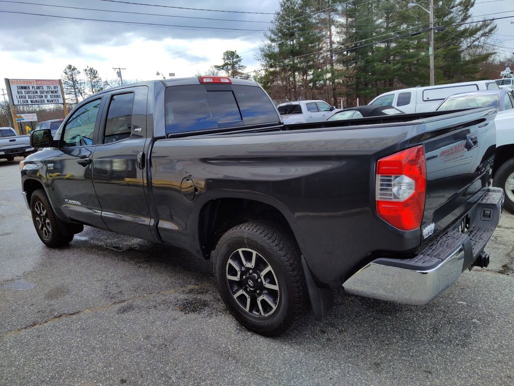 Used 2016 Toyota Tundra SR5 image 6
