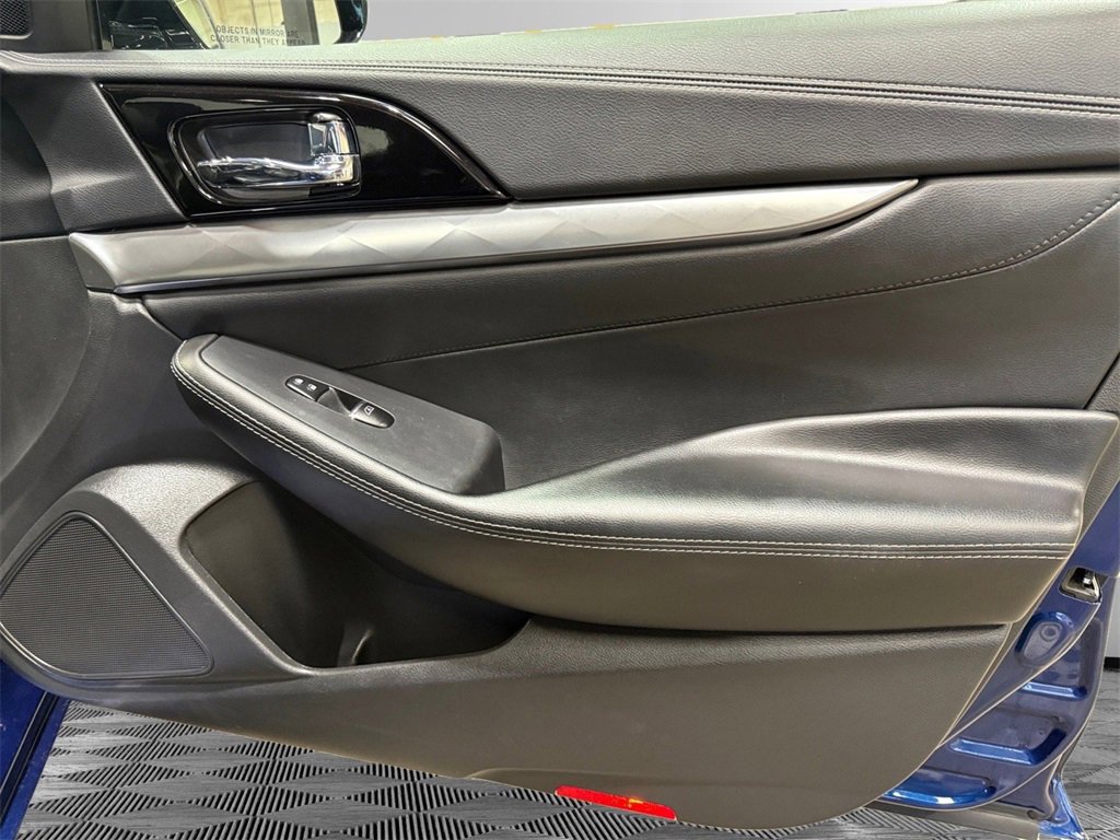 Used 2023 Nissan Maxima SL image 14