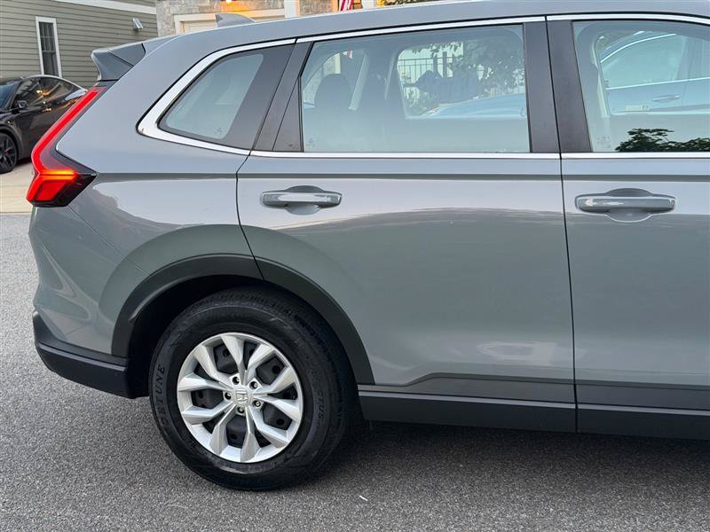 Used 2024 Honda CR-V LX image 8