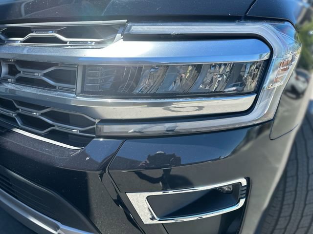 Used 2023 Ford Expedition Platinum AWD/4WD image 9