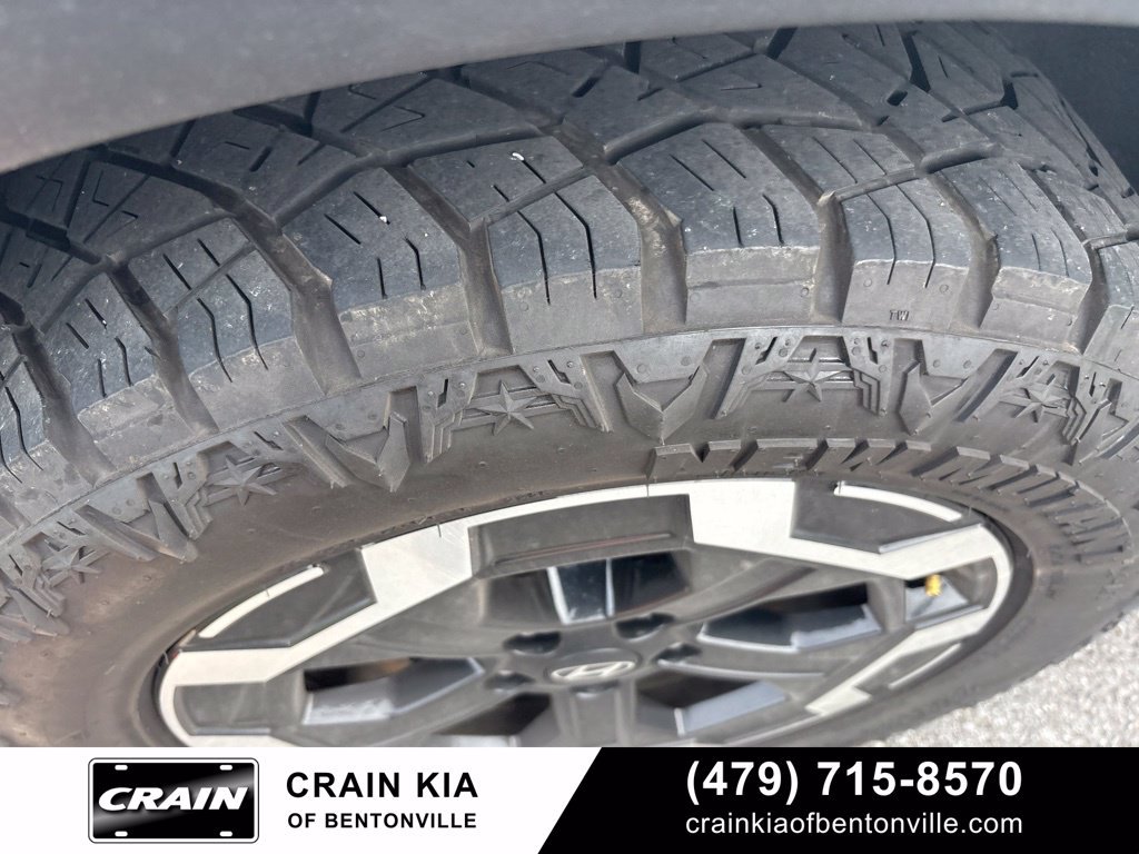 Used 2025 Hyundai Santa Fe SEL FWD image 9