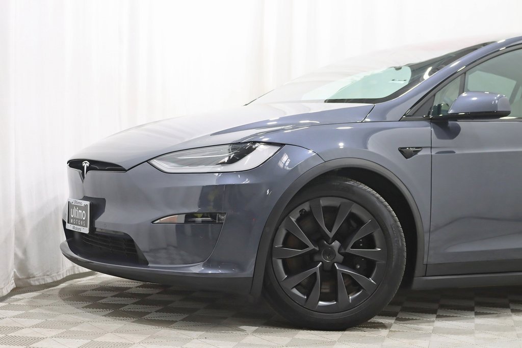 Used 2022 Tesla Model X image 2