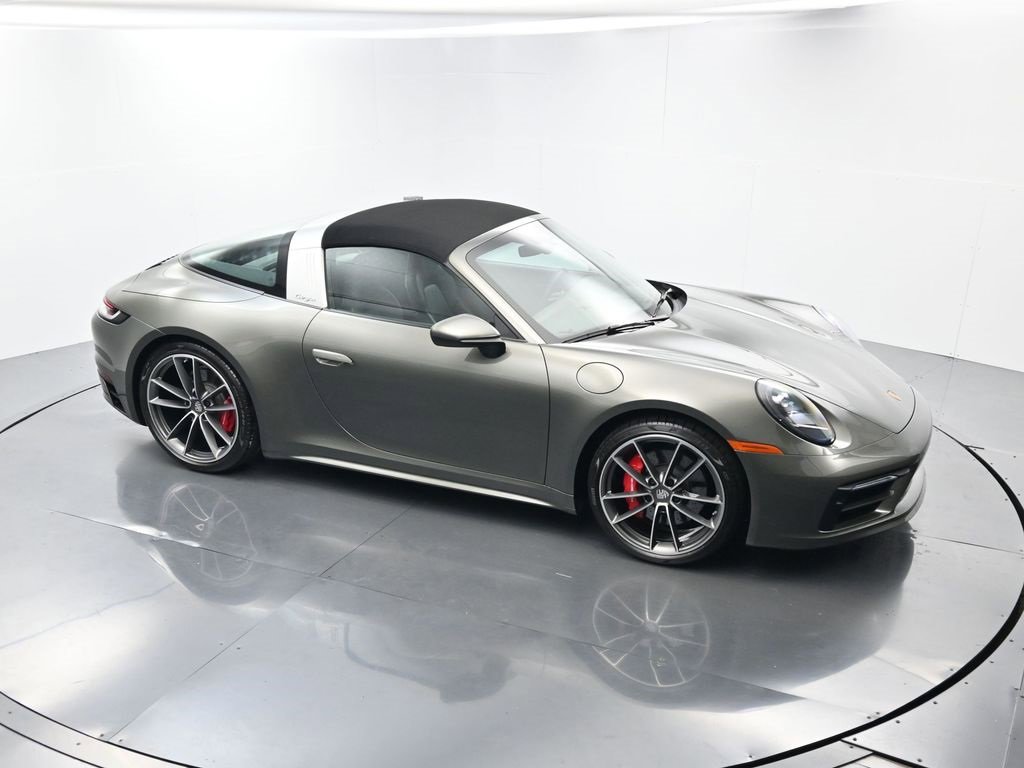 Used 2021 Porsche 911 Targa 4S w/ Sportdesign Package image 29