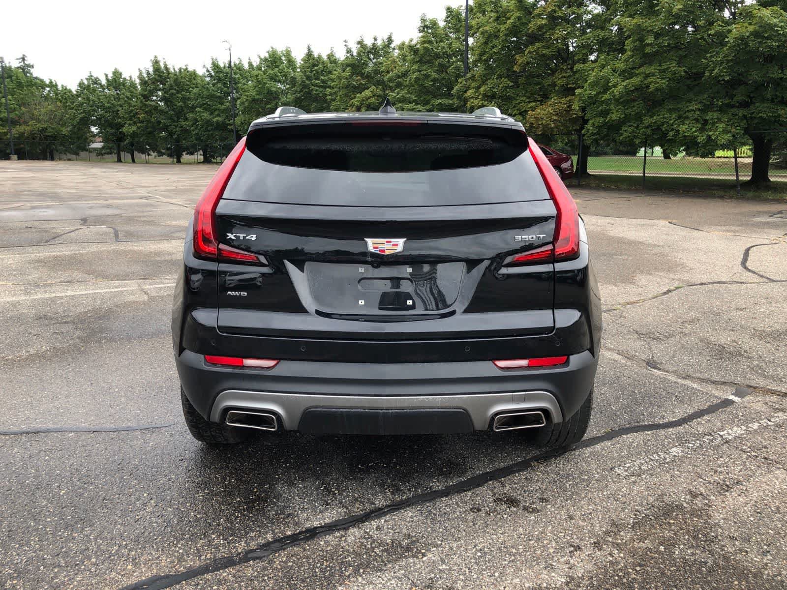 Certified 2023 Cadillac XT4 Premium Luxury w/ Cold Weather Package AWD/4WD image 4
