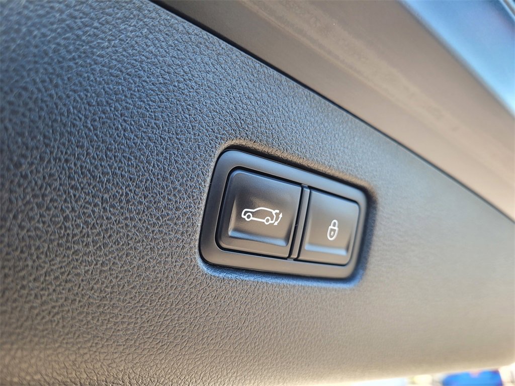 Used 2023 Genesis GV70 2.5T w/ Select Package image 29