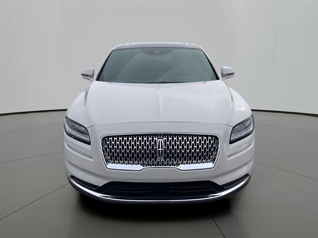 Used 2022 Lincoln Nautilus Reserve w/ Equipment Group 201A image 8