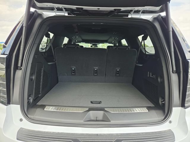 New 2026 Chevrolet Suburban Premier w/ Sun And Tow Package AWD/4WD image 12