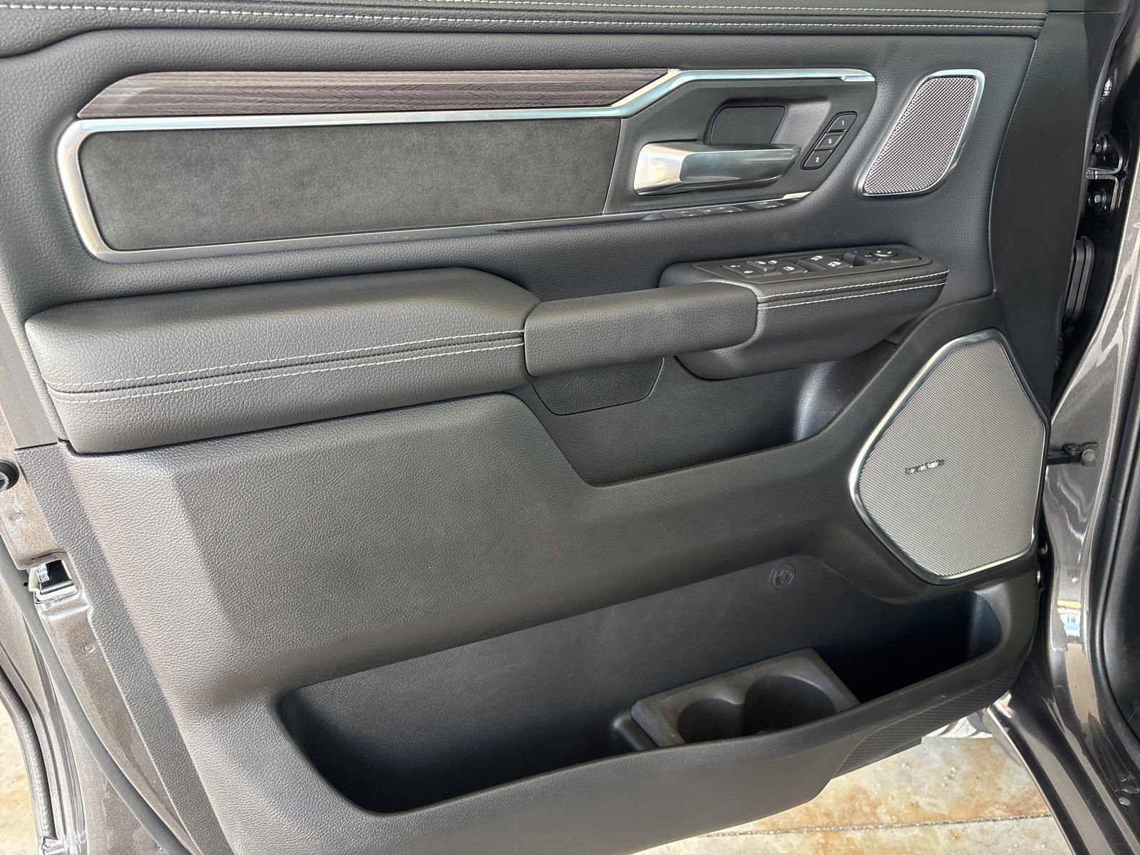 New 2026 RAM 1500 Laramie w/ Night Edition image 9