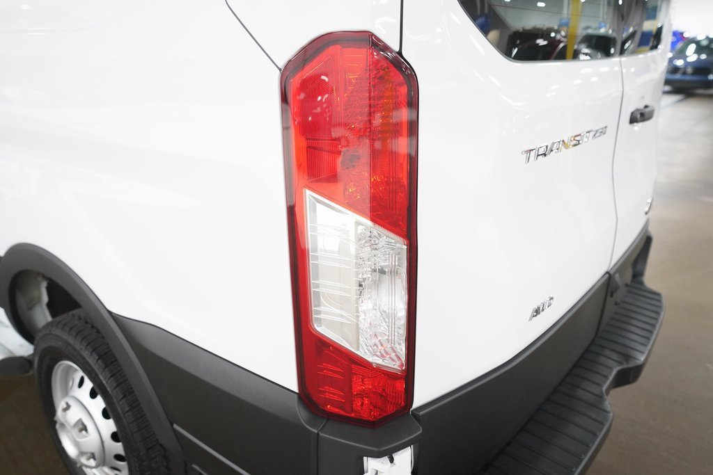 Used 2024 Ford Transit 250 Low Roof AWD w/ Exterior Upgrade Package image 30