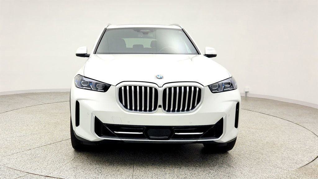 Used 2025 BMW X5 xDrive40i AWD/4WD image 2