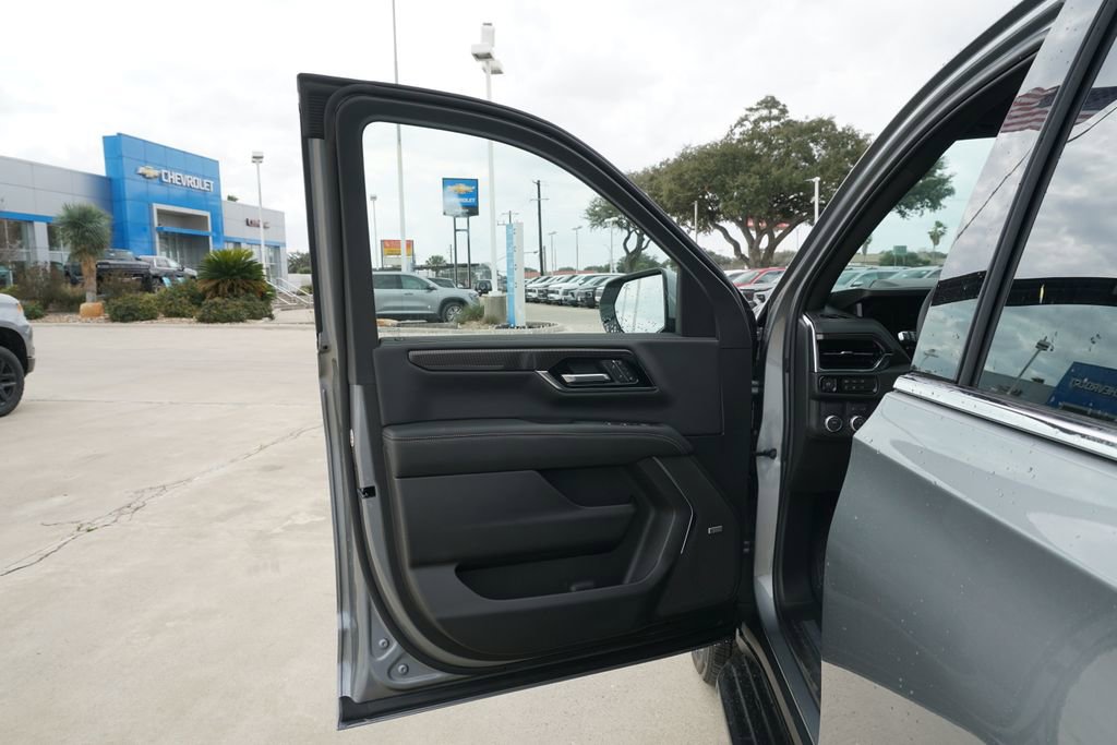 New 2026 GMC Yukon Elevation image 14