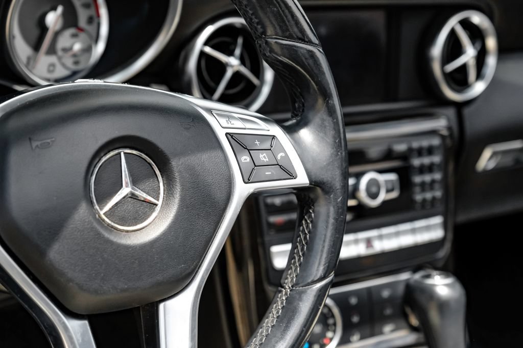 Used 2014 Mercedes-Benz SLK 350 image 14