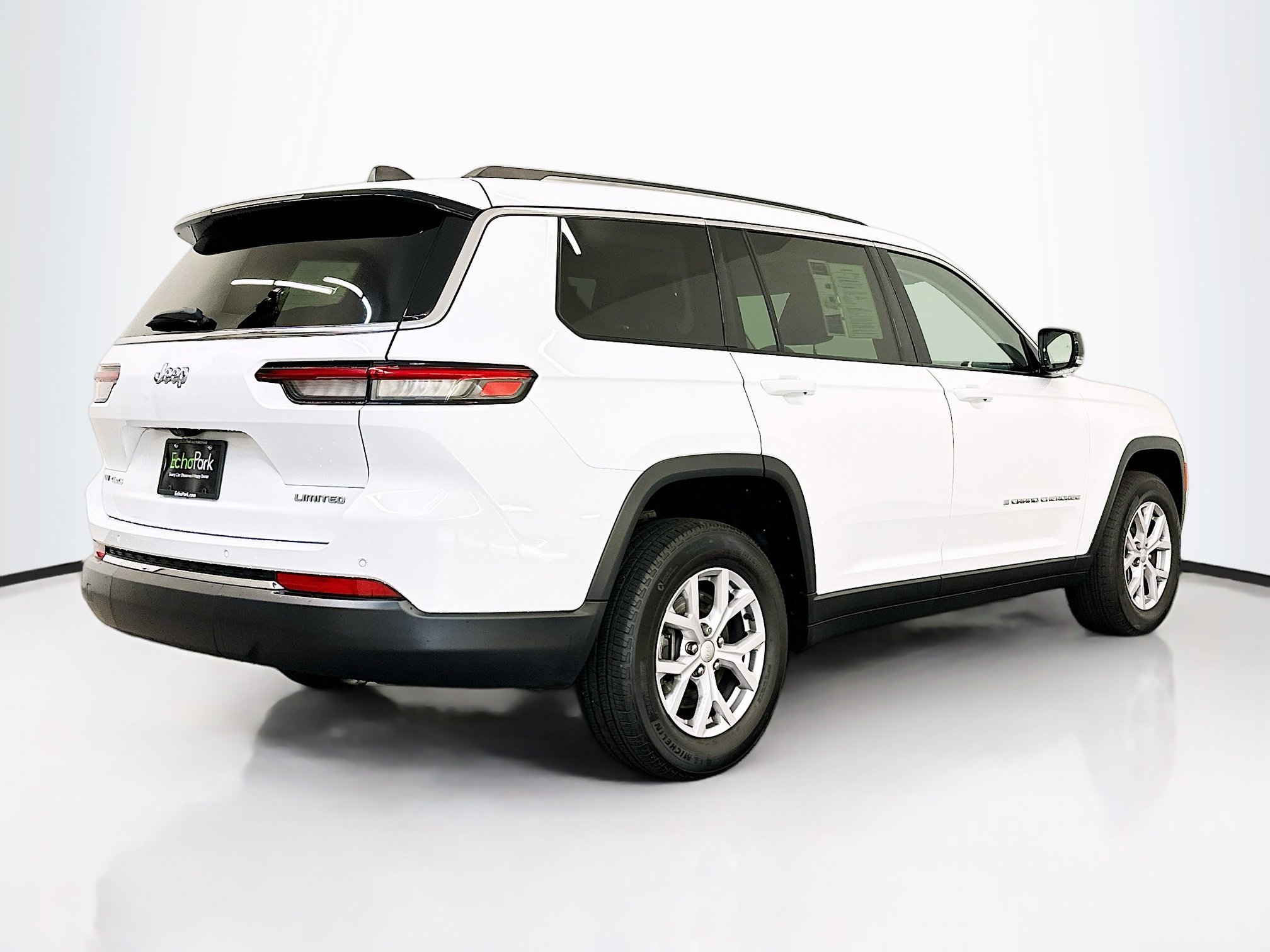 Used 2022 Jeep Grand Cherokee L Limited image 9