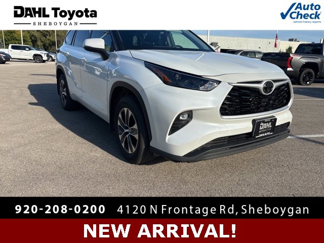 Used 2022 Toyota Highlander XLE
