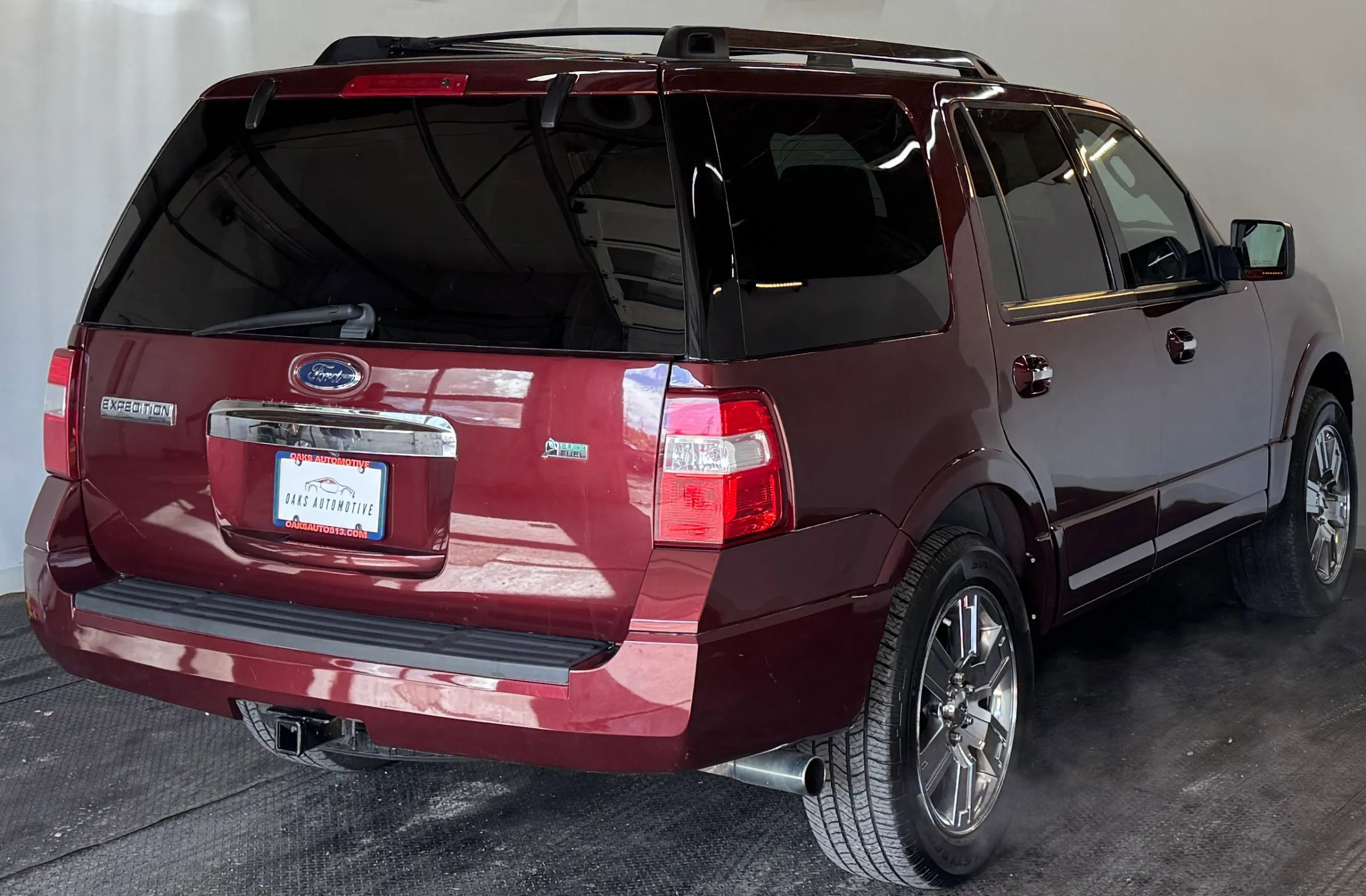 Used 2010 Ford Expedition Limited image 7