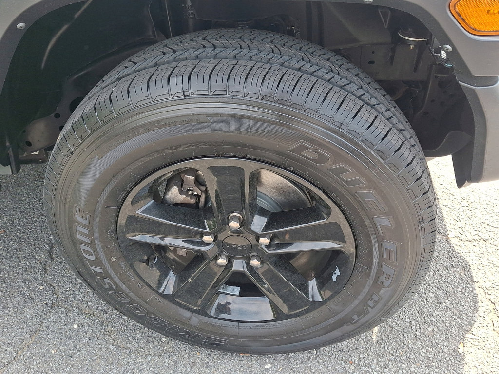 Used 2022 Jeep Wrangler Unlimited Sport AWD/4WD image 9