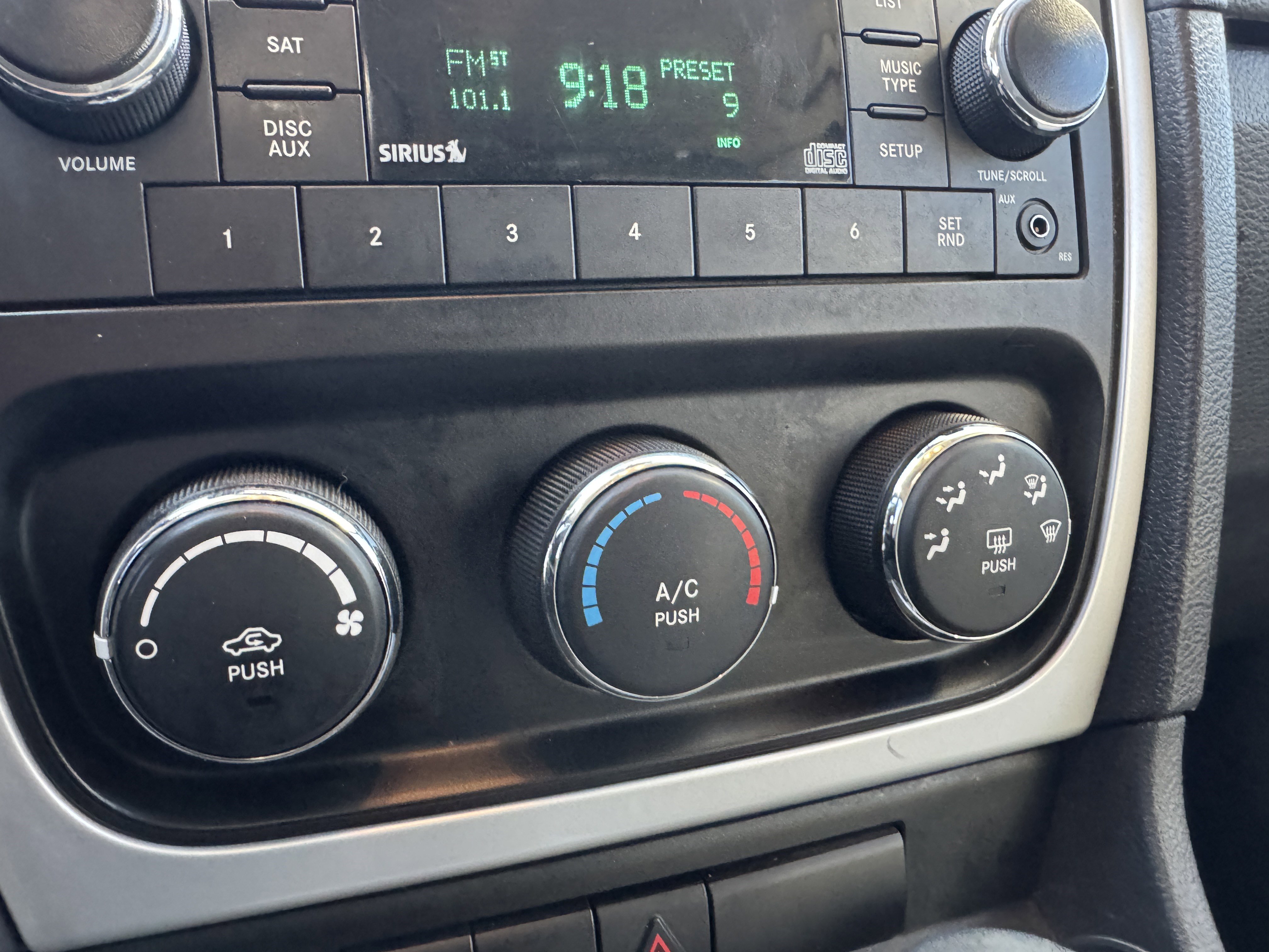 Used 2011 Dodge Caliber Mainstreet image 26