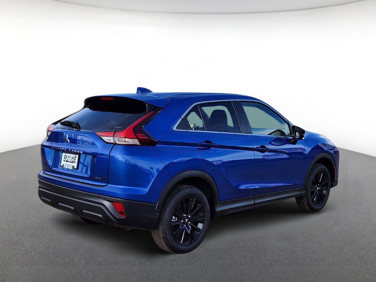 New 2026 Mitsubishi Eclipse Cross LE AWD/4WD image 3