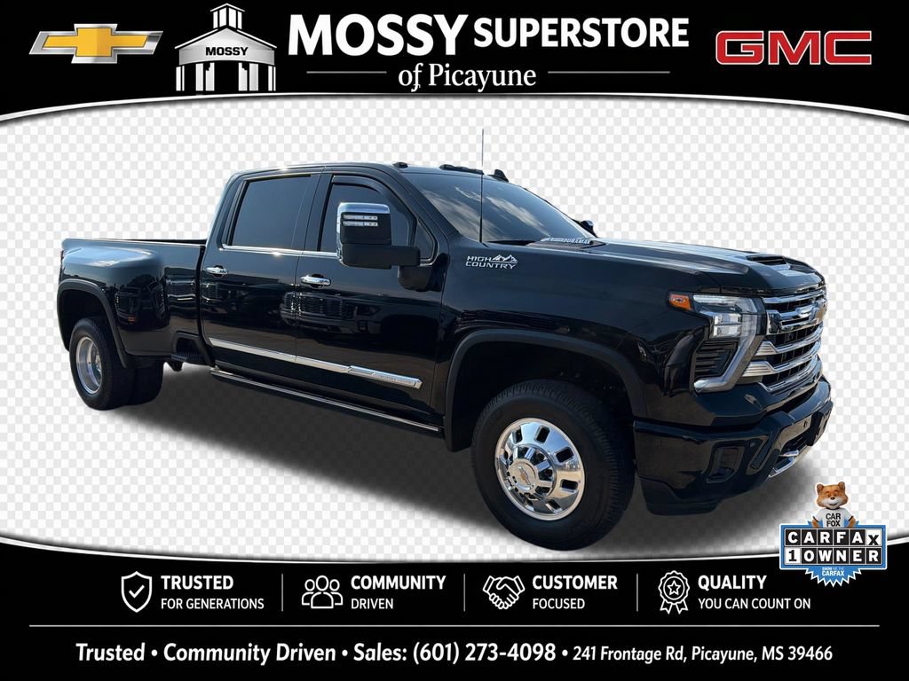 Used 2025 Chevrolet Silverado 3500 High Country w/ High Country Premium Package AWD/4WD image 9