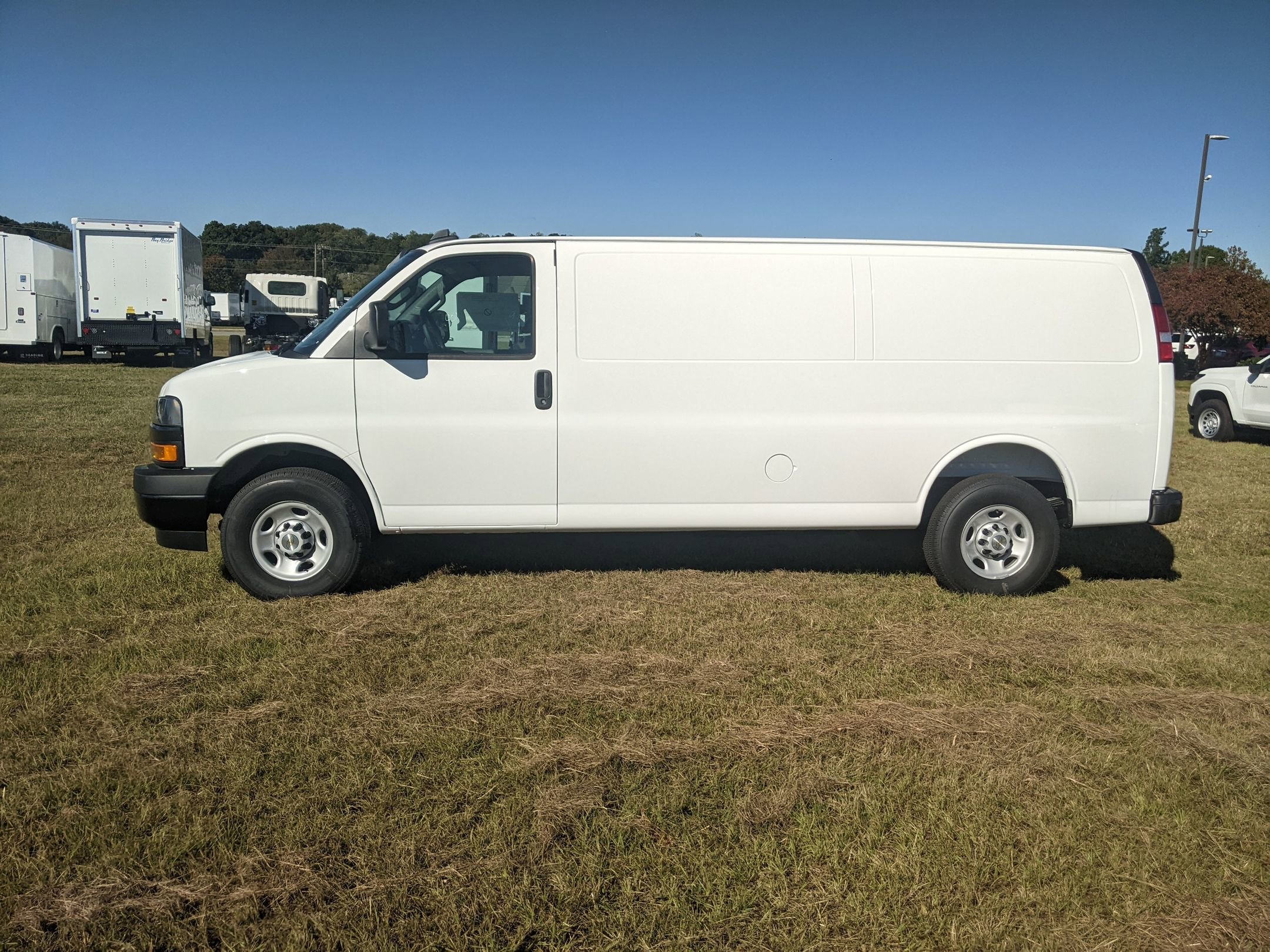 New 2025 Chevrolet Express 3500 Extended w/ Driver Convenience Package image 5
