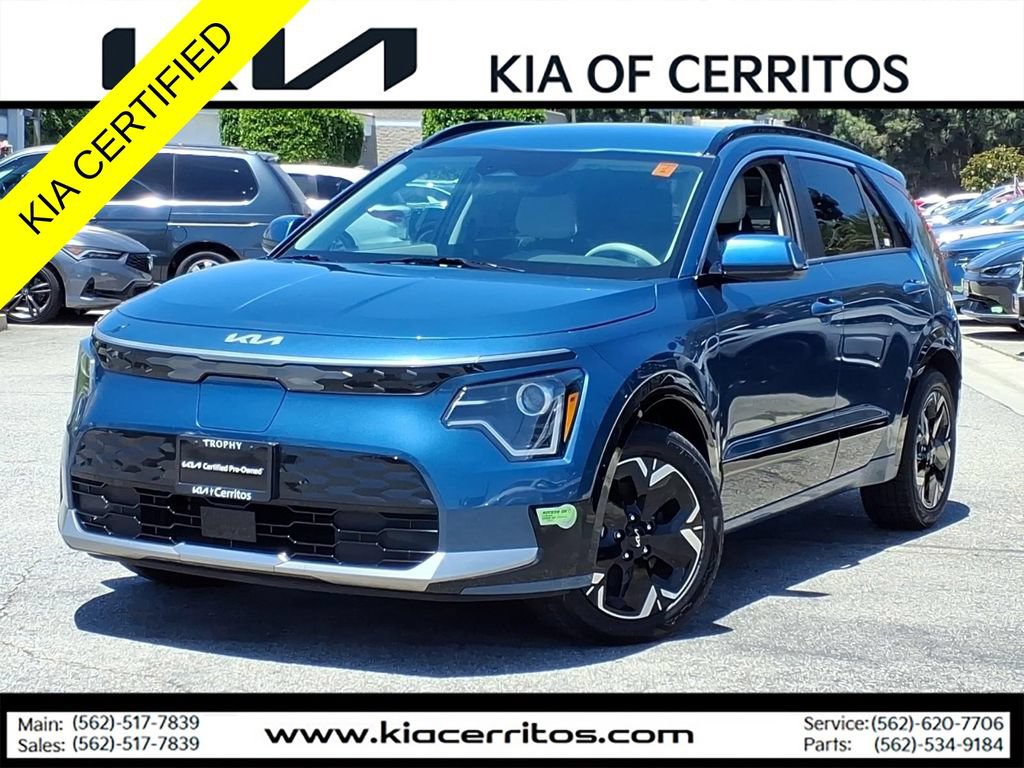 Certified 2023 Kia Niro Wind
