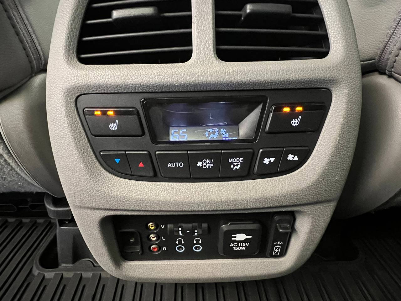 Used 2016 Honda Pilot Elite image 26