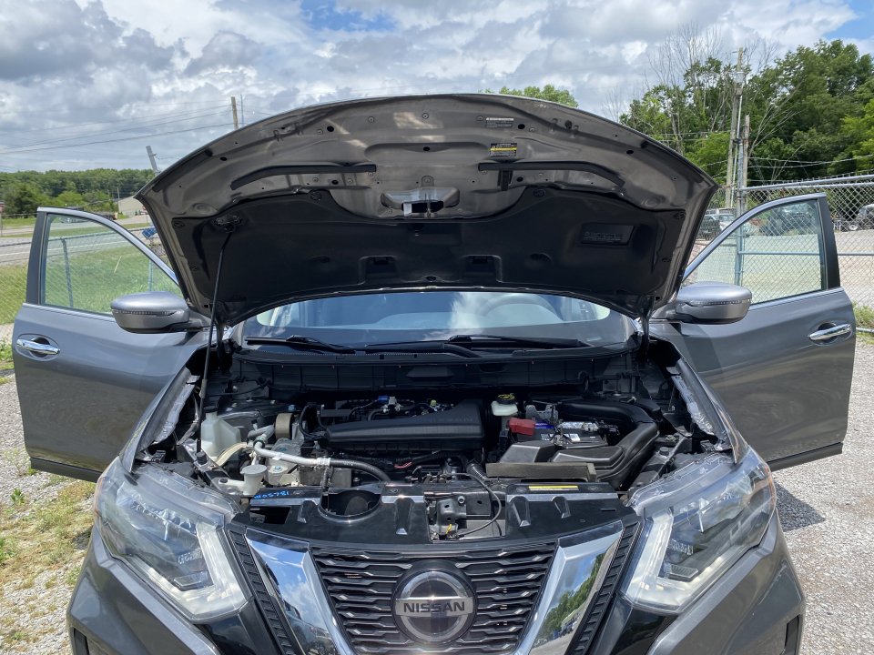 Used 2018 Nissan Rogue SV FWD image 18