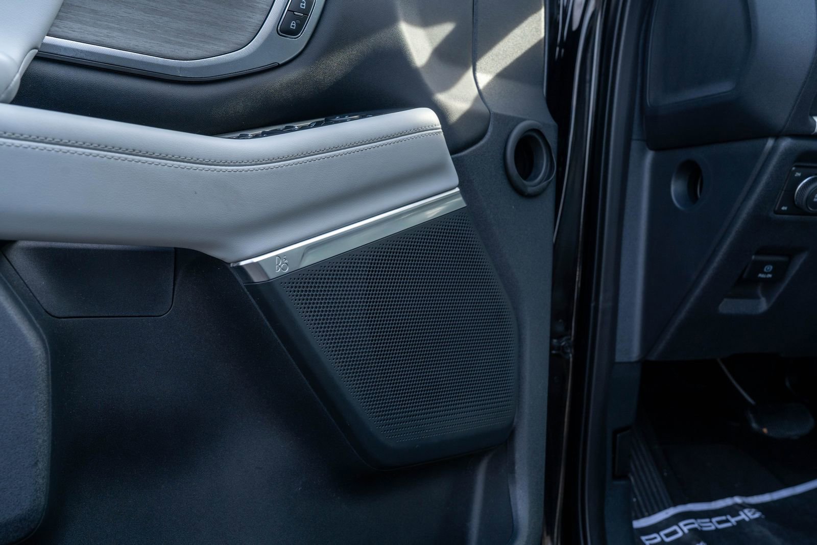 Used 2025 Ford Expedition Max Platinum image 18