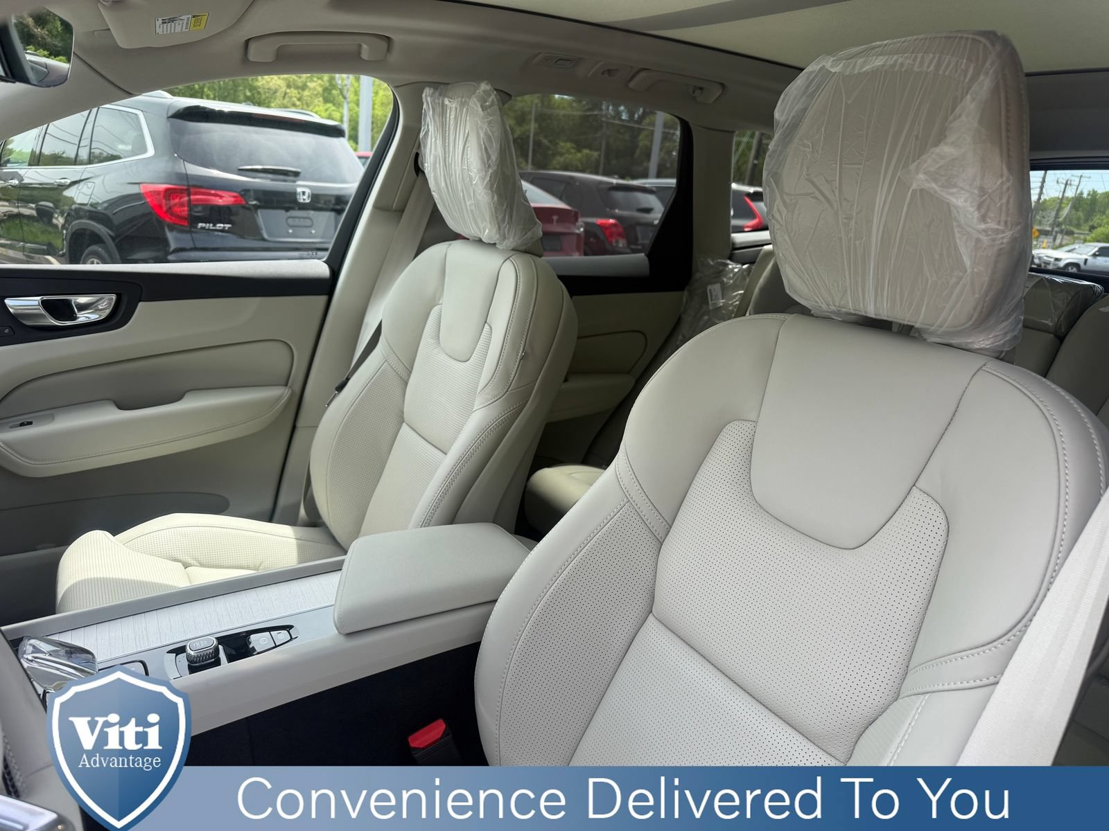 New 2026 Volvo XC60 T8 Ultra w/ Protection Package Premier AWD/4WD image 13