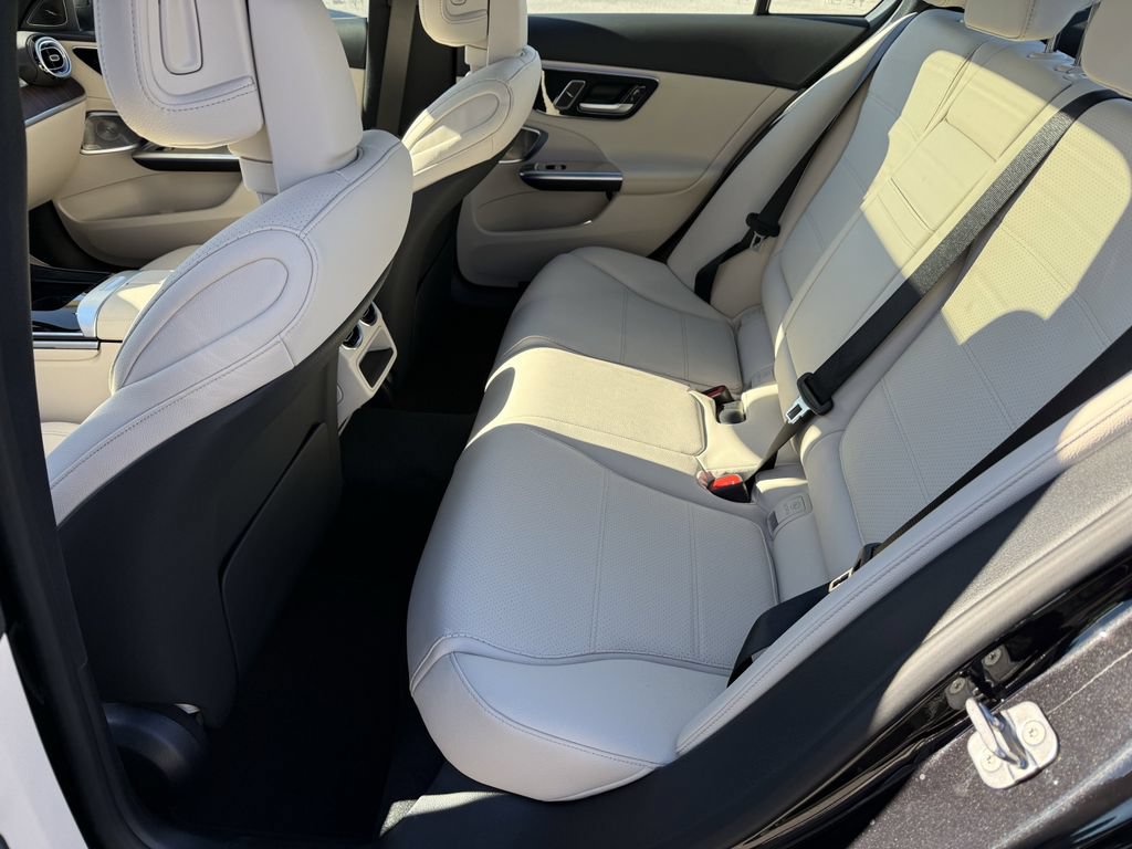 New 2026 Mercedes-Benz C 300 4MATIC Sedan image 11