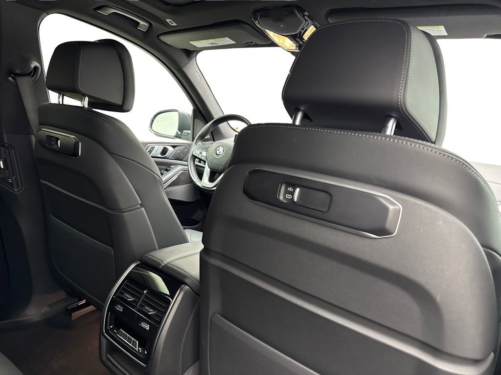 Used 2025 BMW X5 sDrive40i image 42