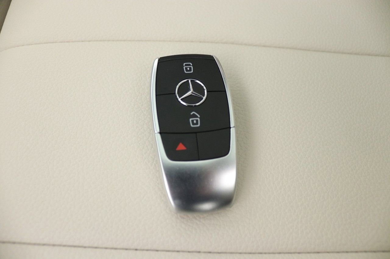Certified 2022 Mercedes-Benz GLB 250 image 35