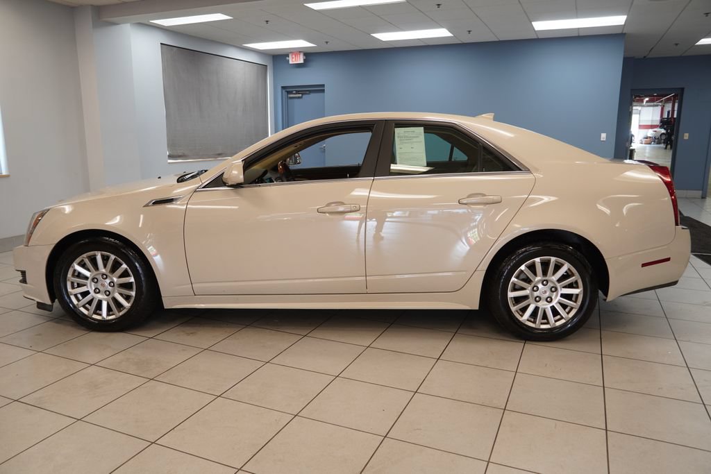 Used 2011 Cadillac CTS Luxury AWD/4WD image 2