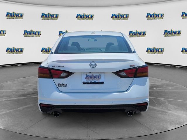 Used 2025 Nissan Altima 2.5 SR FWD image 10