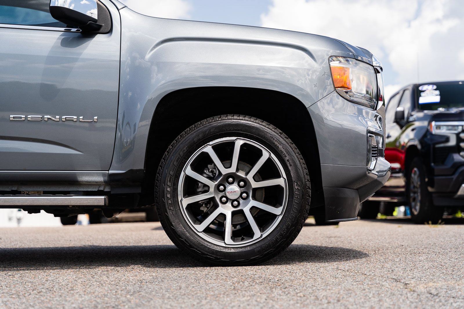 Used 2021 GMC Canyon Denali AWD/4WD image 9