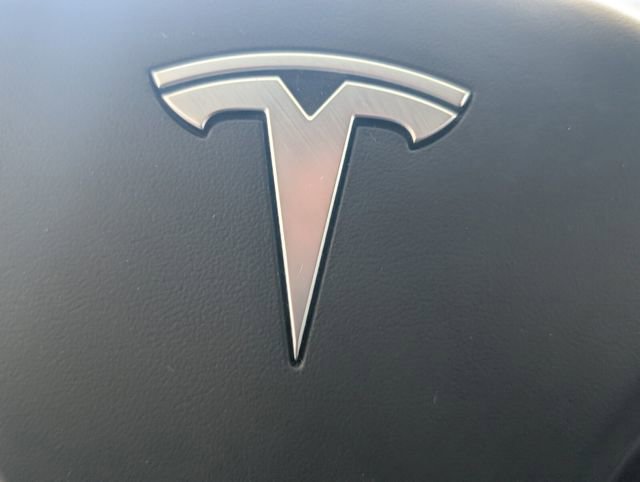 Used 2023 Tesla Model 3 Standard Range image 23