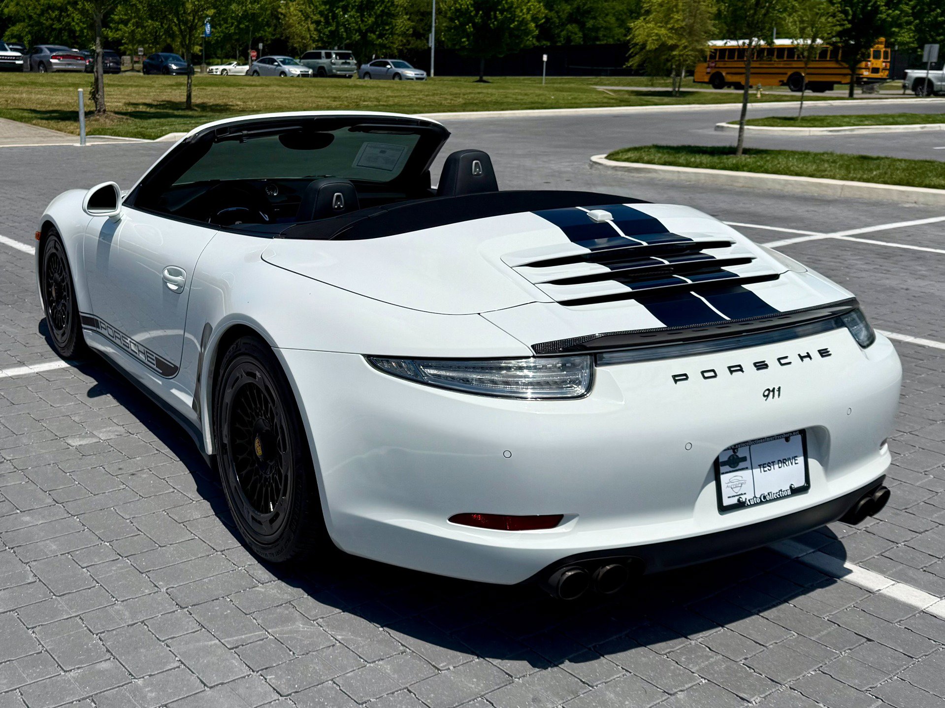 Used 2014 Porsche 911 Carrera 4 AWD/4WD image 4