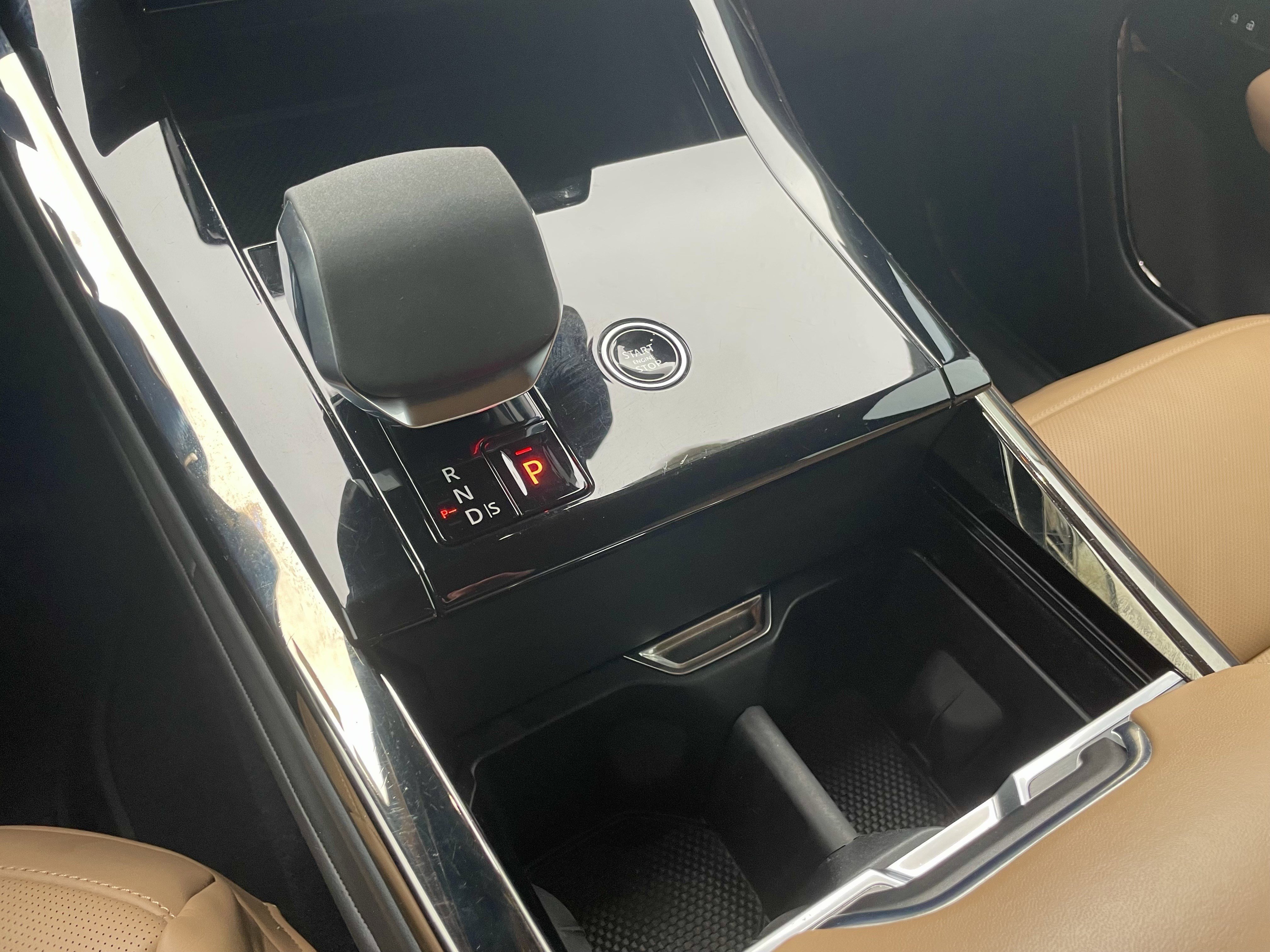 Certified 2024 Land Rover Range Rover Sport SE image 20