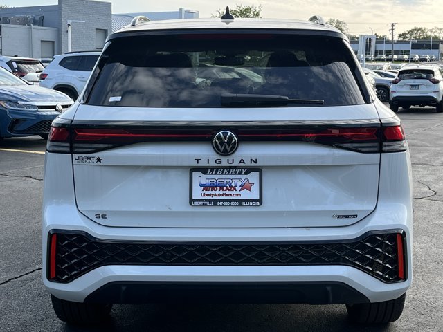 New 2026 Volkswagen Tiguan SE R-Line AWD/4WD image 14