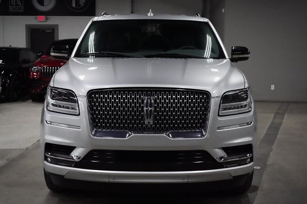 Used 2019 Lincoln Navigator L Select RWD image 8