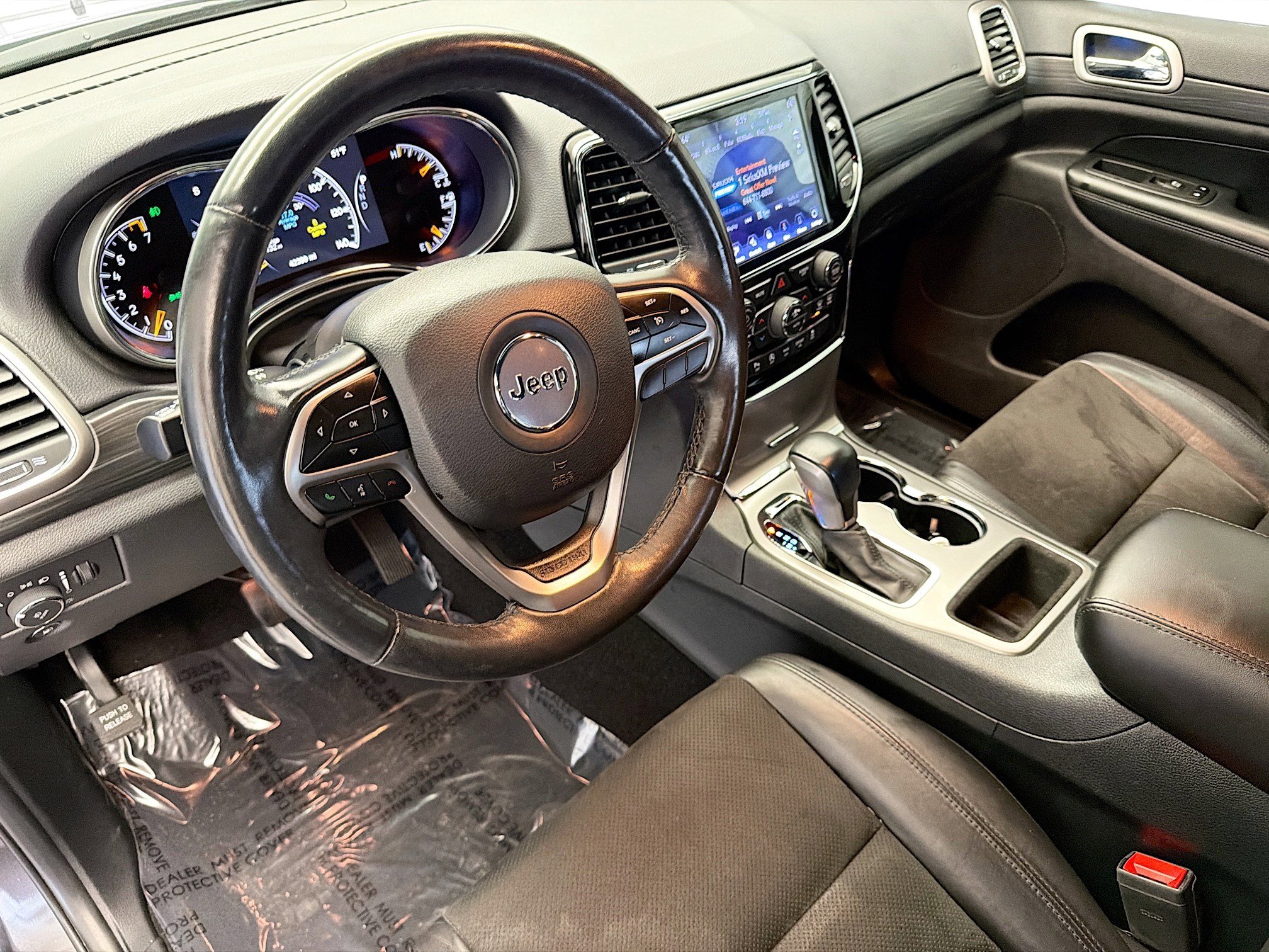 Used 2020 Jeep Grand Cherokee Altitude image 7