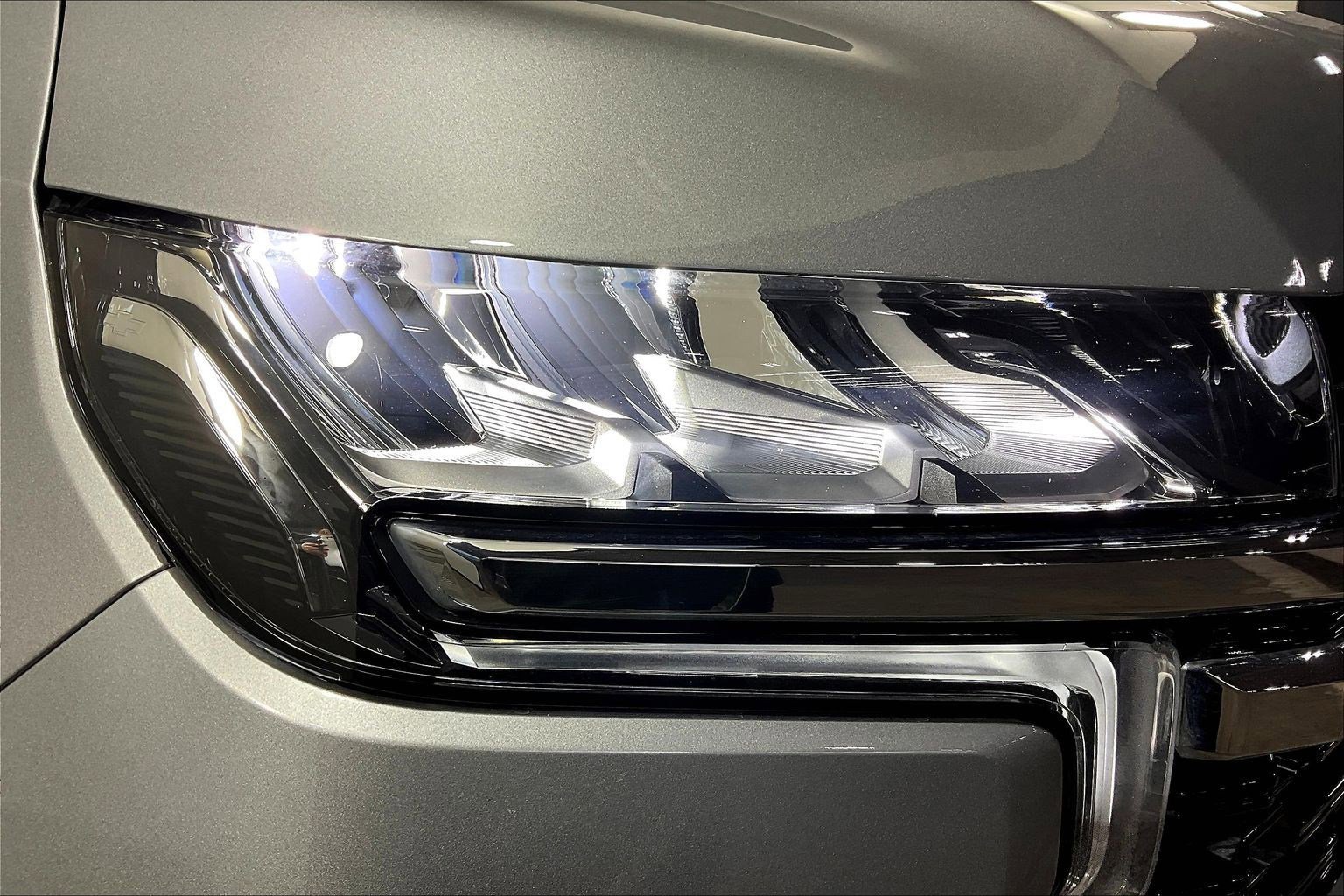 Used 2023 Chevrolet Suburban LS image 32