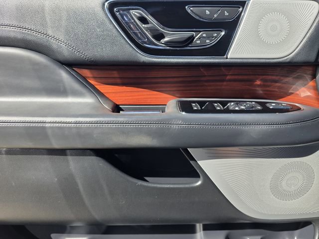 Used 2024 Lincoln Navigator Reserve image 21