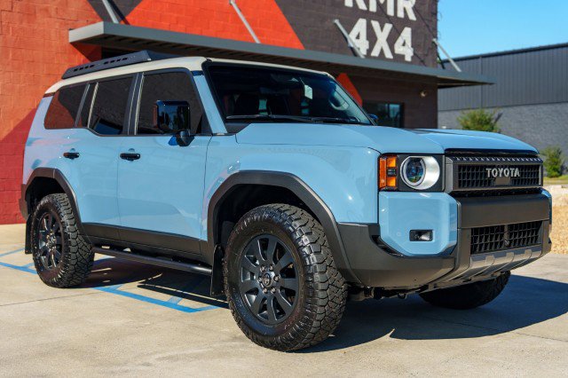 Used 2024 Toyota Land Cruiser image 3