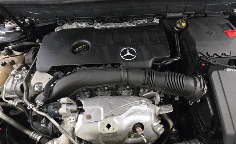 Used 2021 Mercedes-Benz GLB 250 GLB 250 w/ Premium Package image 14