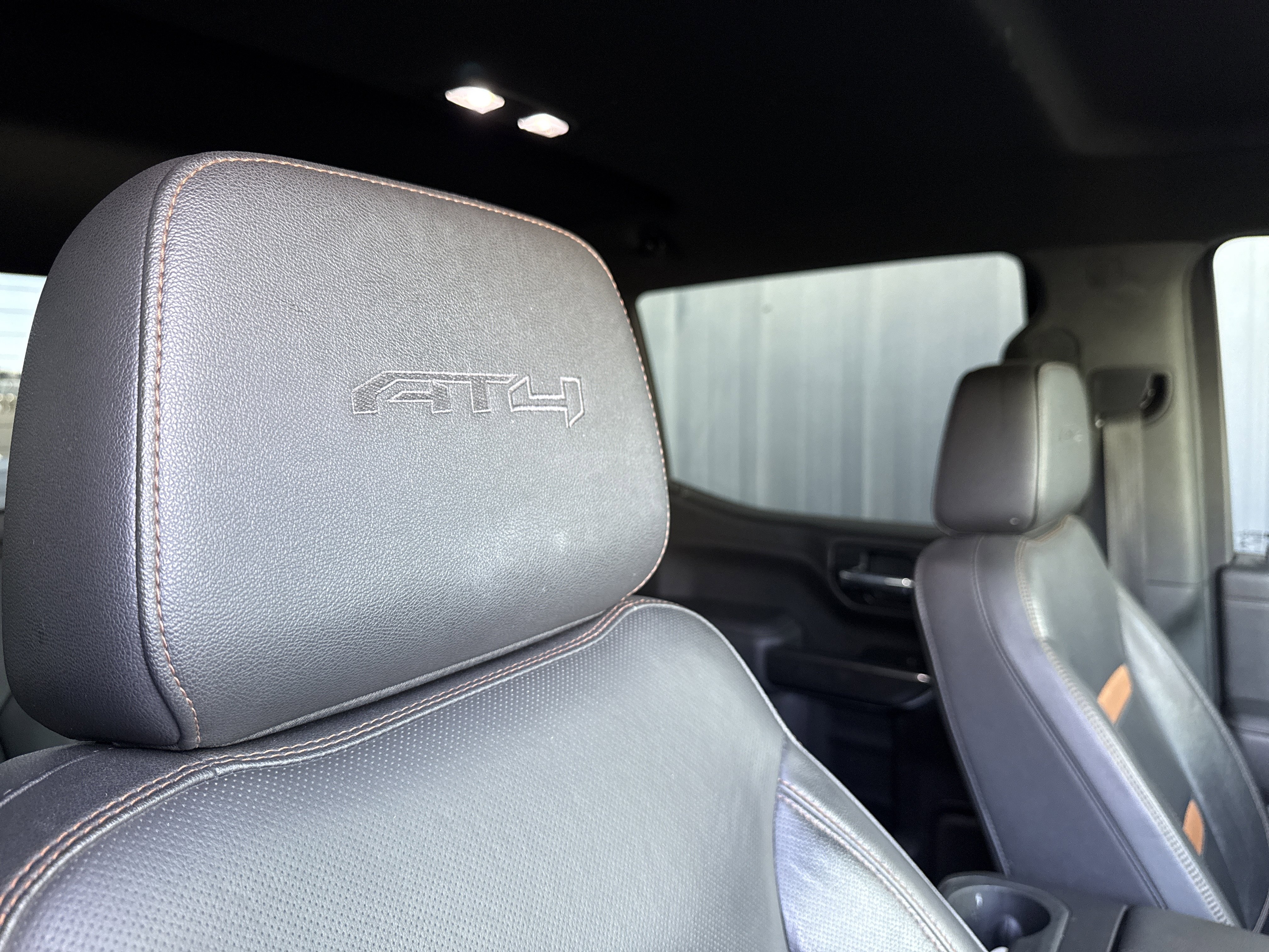 Used 2021 GMC Sierra 1500 AT4 image 40