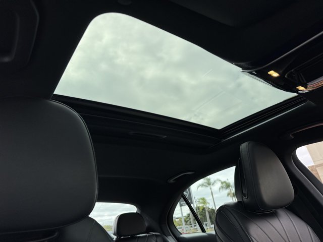 Used 2022 Mercedes-Benz C 300 Sedan image 7