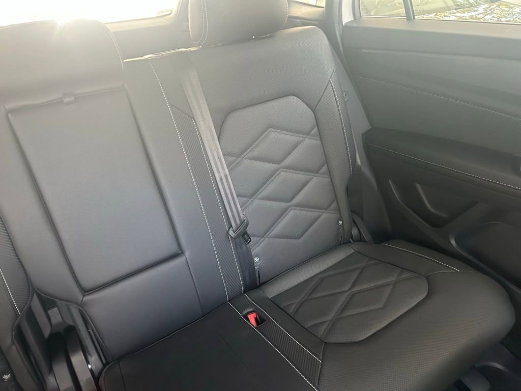 New 2026 Volkswagen Atlas Cross Sport SE image 14