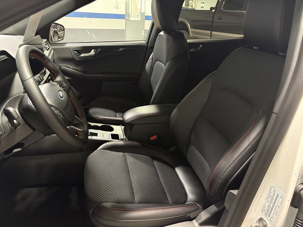 New 2026 Ford Escape ST-Line w/ Tech Pack #1 image 8
